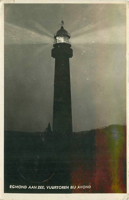 Egmond aan Zee Vuurtoren bij avond