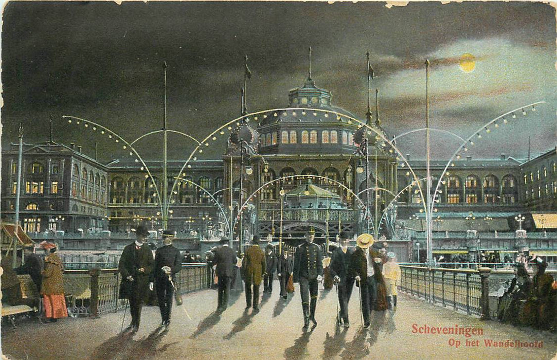 Scheveningen Op het Wandelhoofd