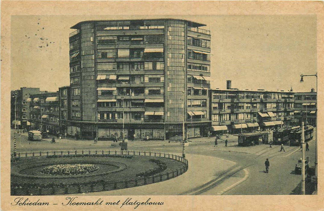 Schiedam Koemarkt met Flatgebouw