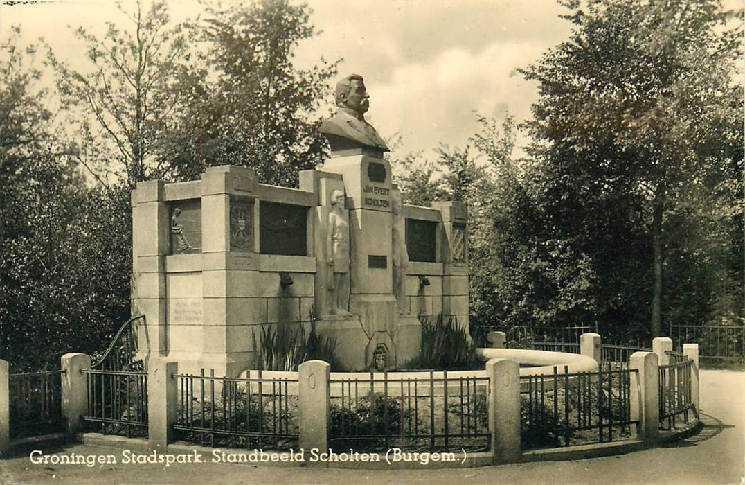 Groningen Stadspark, standbeeld Scholten