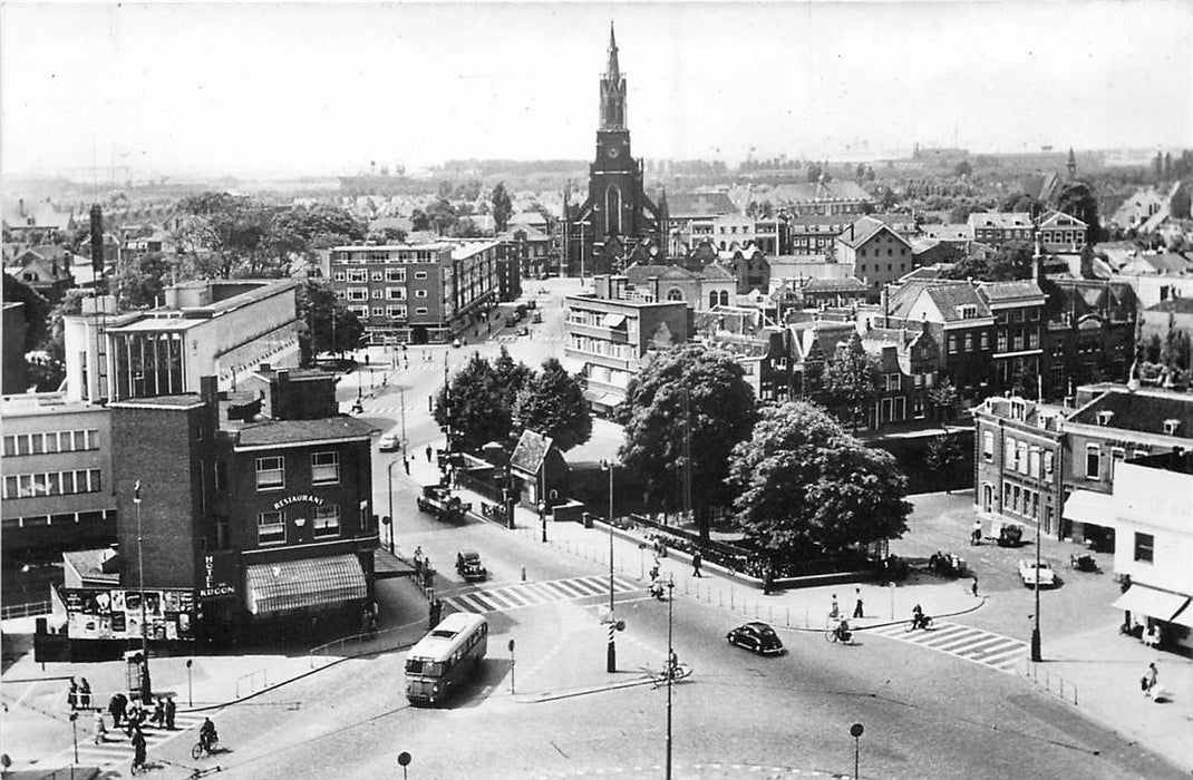 Schiedam Overzicht Gerrit Verboomstraat Oranjestraat en St Liduina Kerk