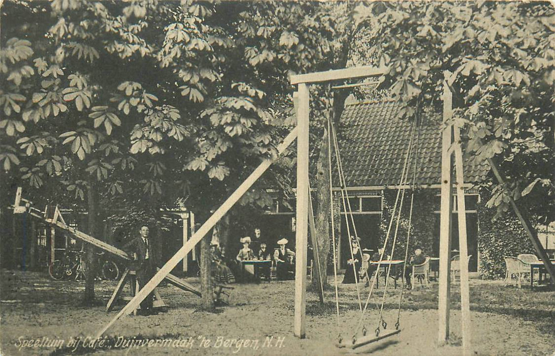 Bergen  Speeltuin bij Cafe Duinvermaak