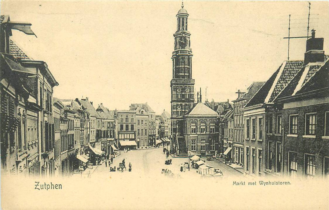 Zutphen Markt met Wynhuistoren