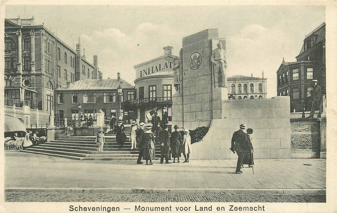 Scheveningen Monument voor Land en Zeemacht
